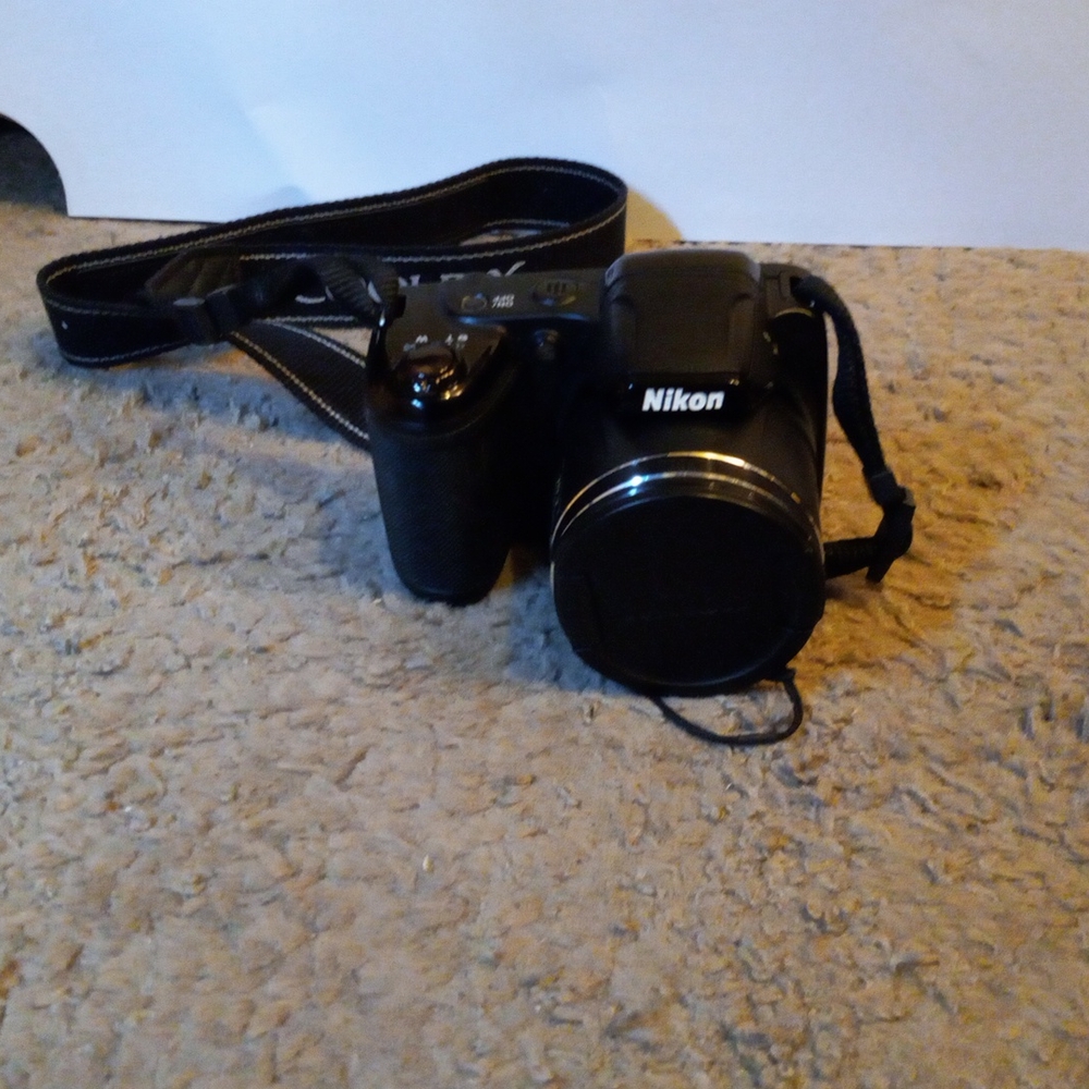 Nikon coolpix L340 camera
